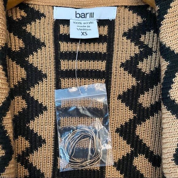 Bar III Sz XS NWT Tan Black AzTec Open Long Warm Cardigan - Picture 5 of 8